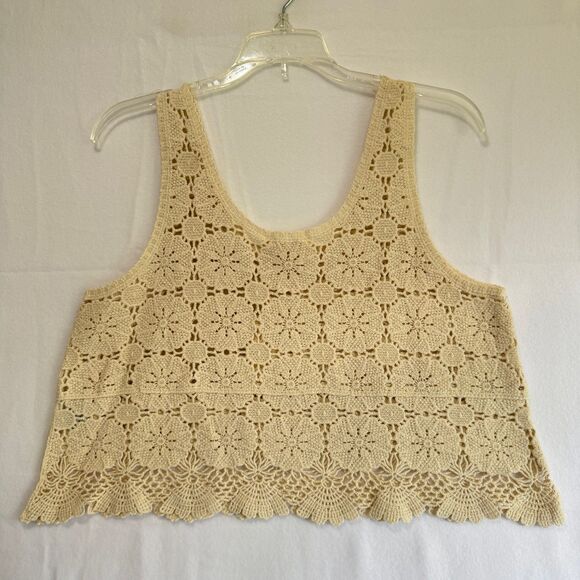 🎉😀CLEARANCE SALE!!😀🎉REBELLION AGAIN Lace Cropped Tank Top NWT - Picture 2 of 6